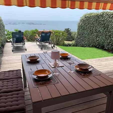 Nyaraló Maison Bord De Dans Avec Piscine